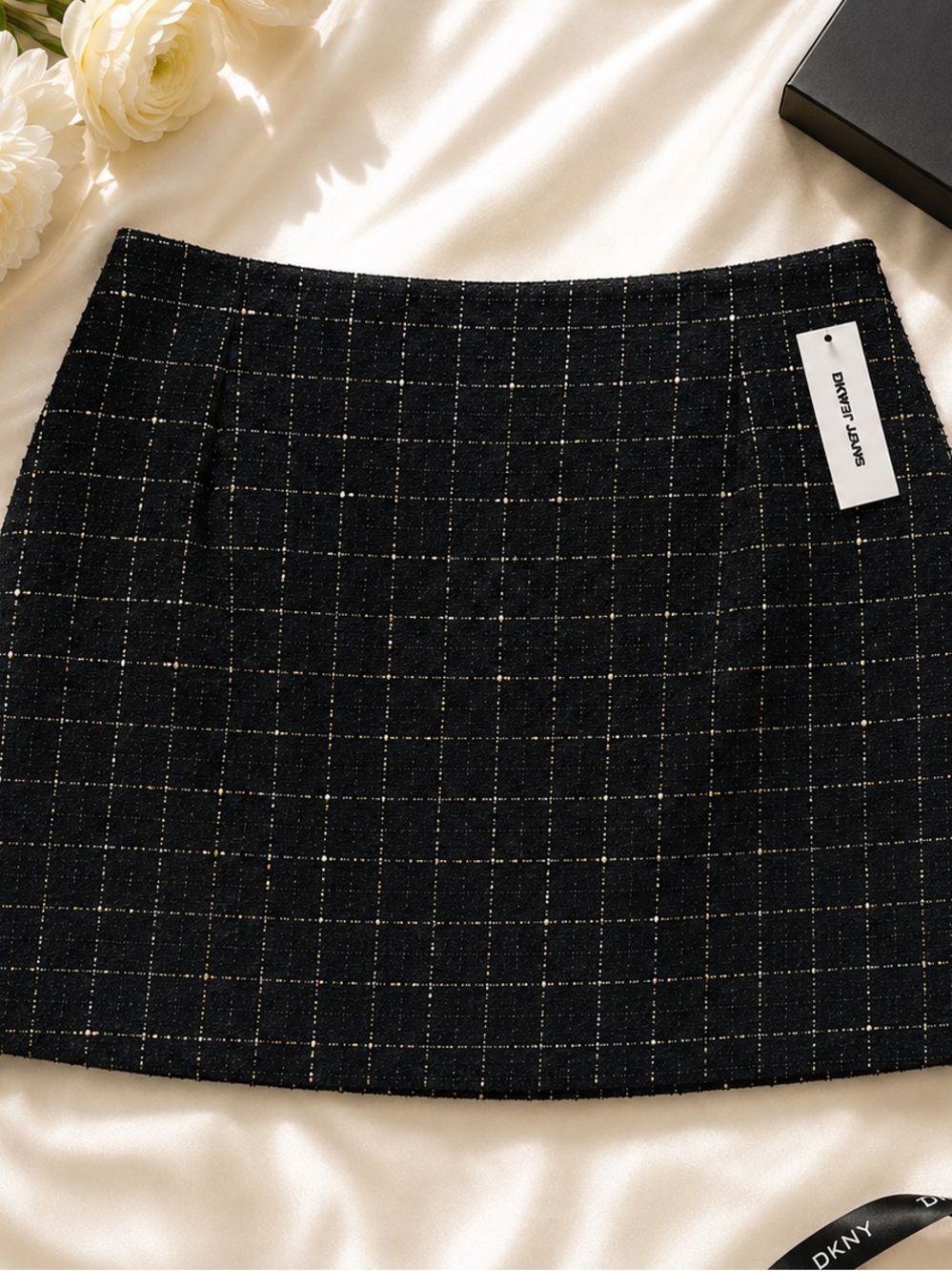 DKNY Jeans Black Tweed Plaid Mini Skirt Gold Metallic Size 16 NWT